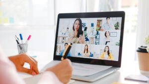 provide-customer-service-by-video-call