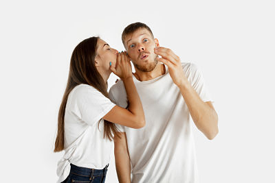 chuchottements-call-whispering